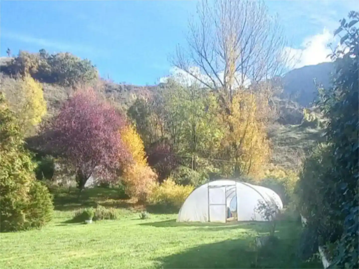 Jardí de Pis en venda en Valdepiélago amb Jardí privat, Piscina i Moblat