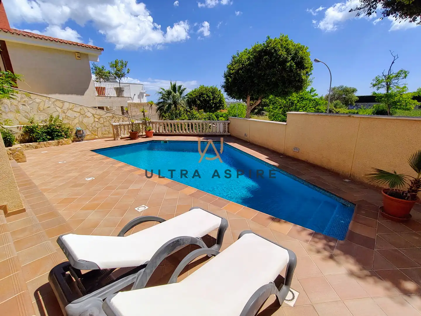 Piscina de Casa o xalet en venda en Maó - Mahón amb Aire condicionat, Calefacció i Jardí privat
