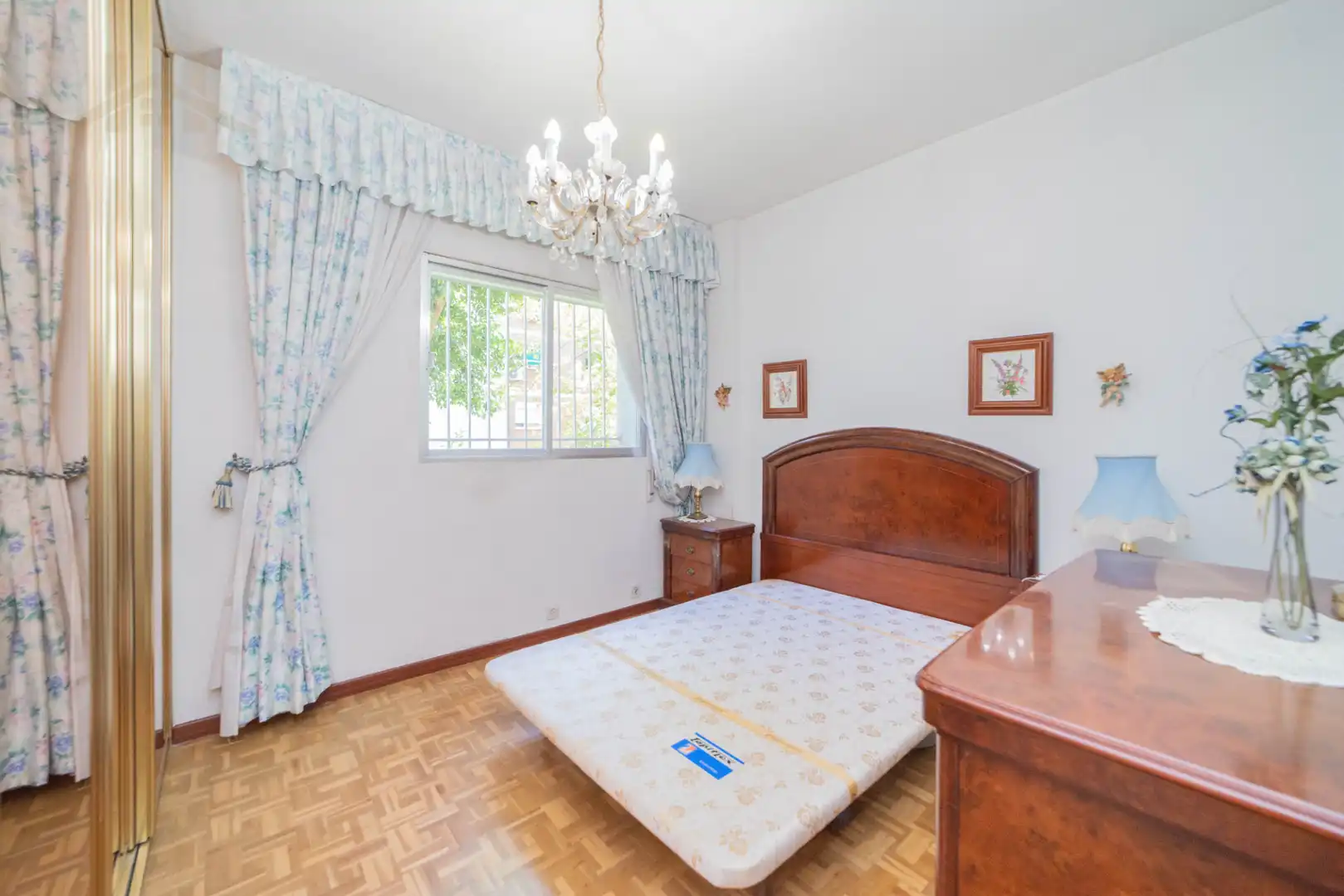 Habitación de Piso en venta en Madrid con Calefacción, Parquet y Amueblado