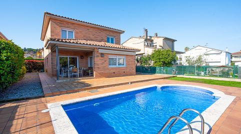 Photo 3 of Houses for sale in Carrer Pineda, Quart, Girona