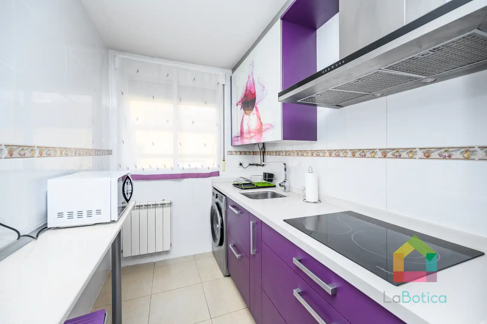 Cuina de Apartament en venda en Toledo amb Aire condicionat, Moblat i Piscina comunitària
