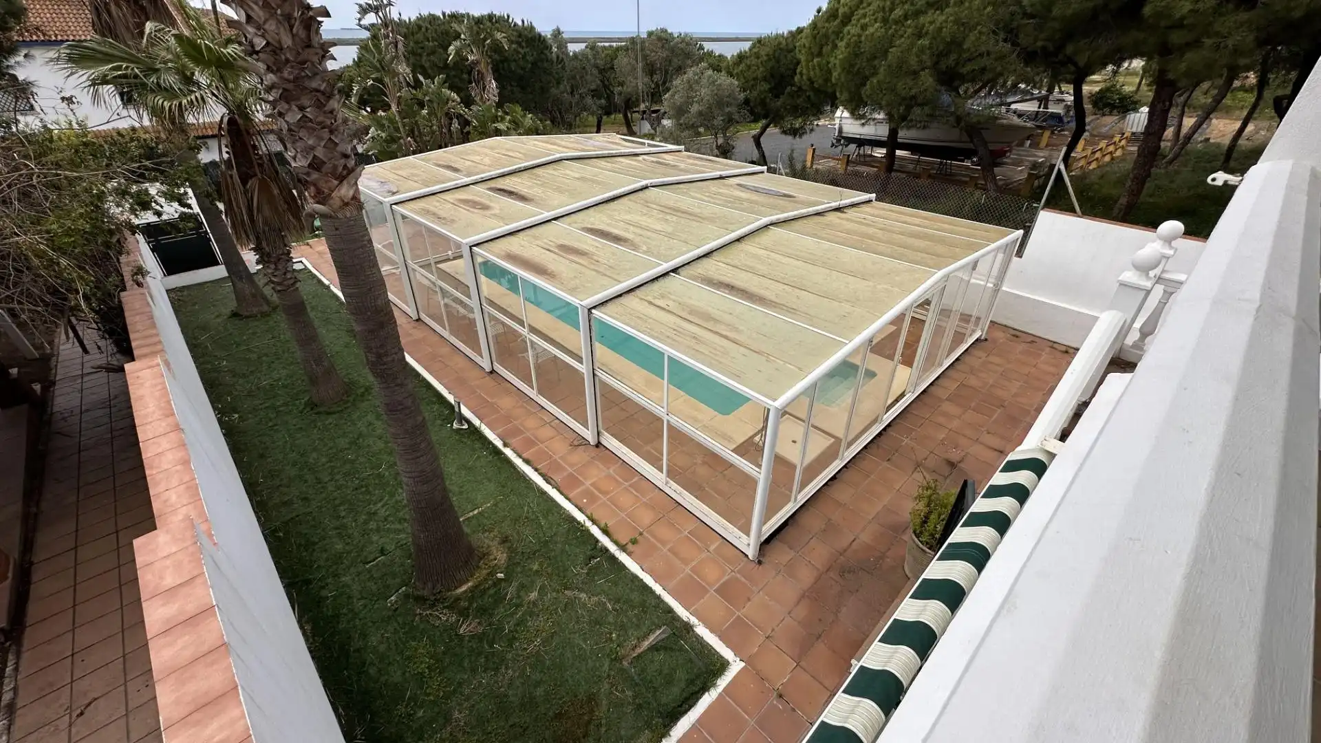 Piscina de Casa adosada en venta en Mazagón, Huelva