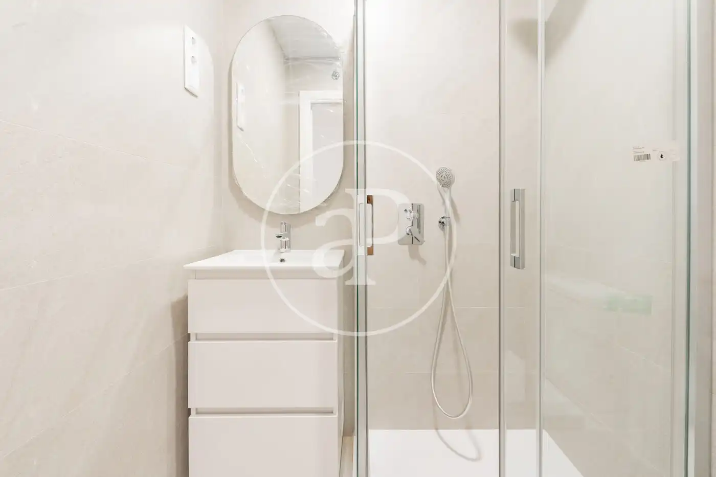 Baño de Piso en venta en Madrid con Calefacción y Amueblado