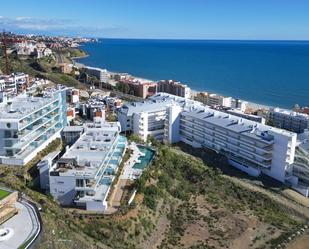 Exterior view of Attic for sale in Fuengirola  with Air Conditioner, Terrace and Storage room