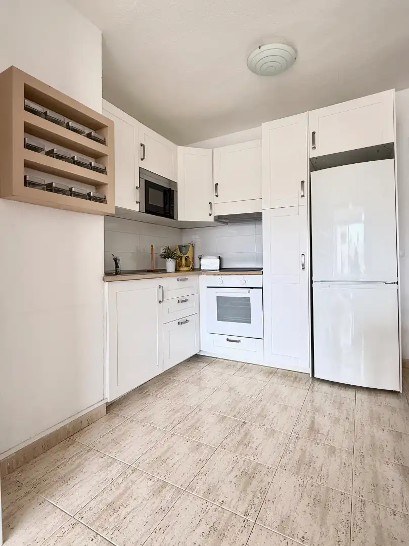 Kitchen of Flat for sale in Adeje  with Terrace, Furnished and Oven