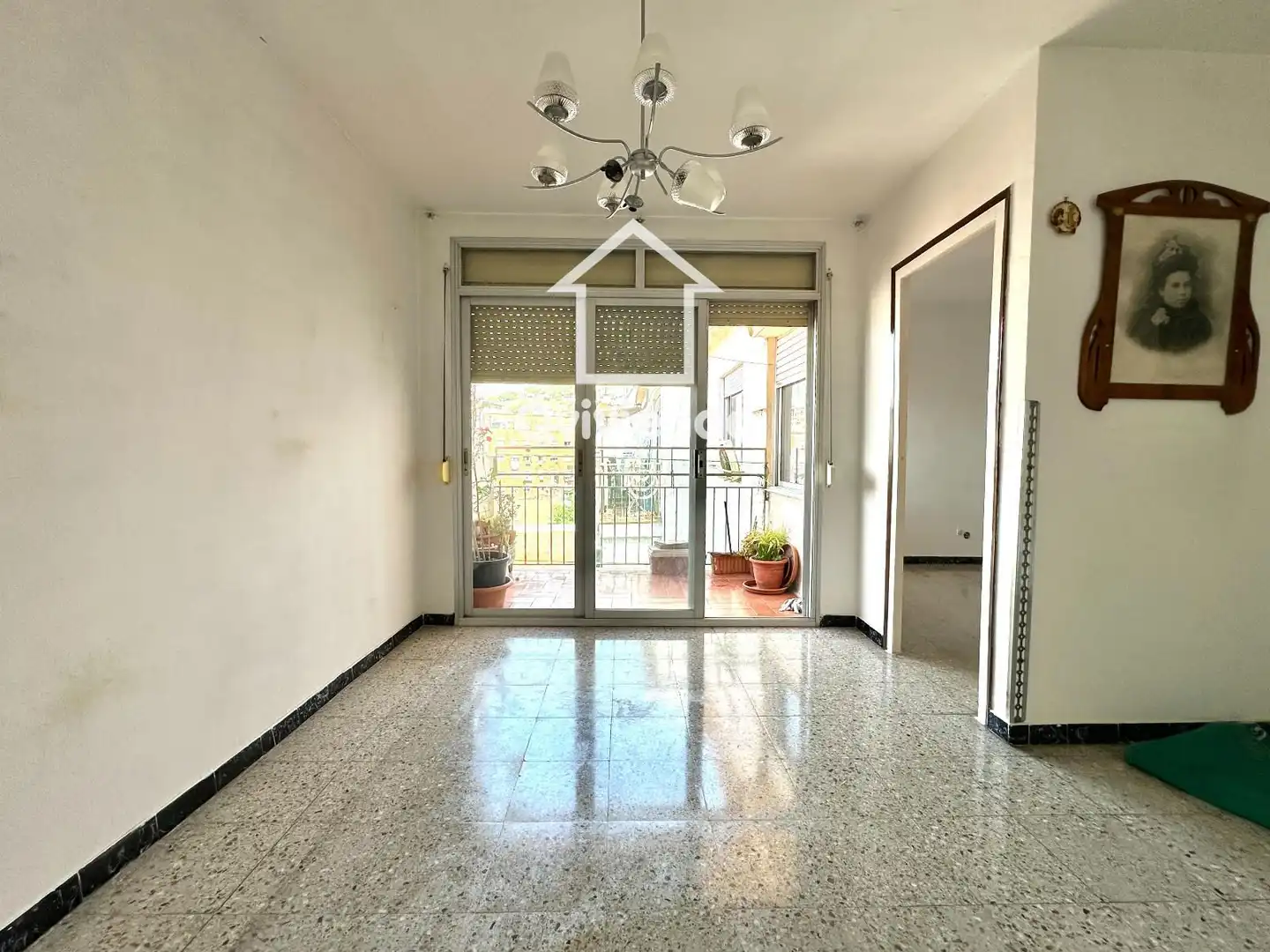 Vista exterior de Ático en venta en Santa Coloma de Gramenet con Calefacción