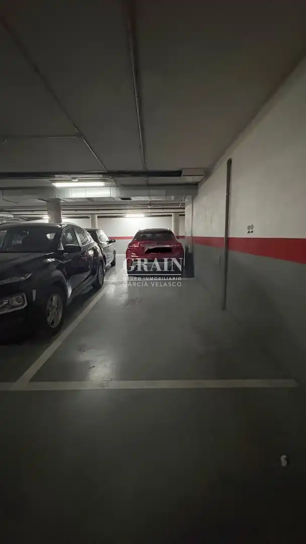 Parking de Piso en venta en Albacete con Calefacción, Trastero y Piscina