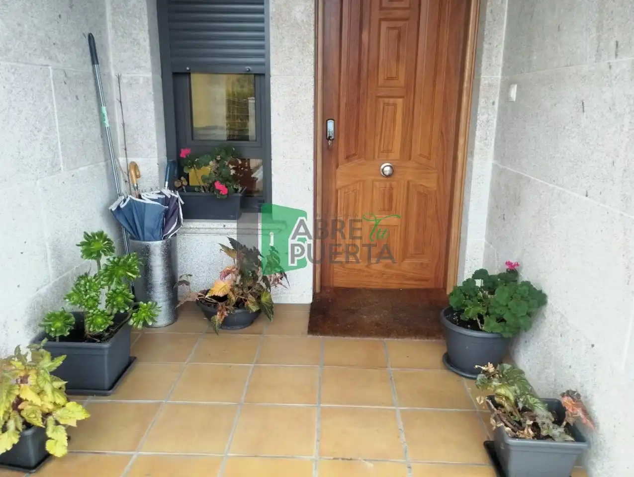 Adossat amb terrassa en venda a Coles, imagen 2