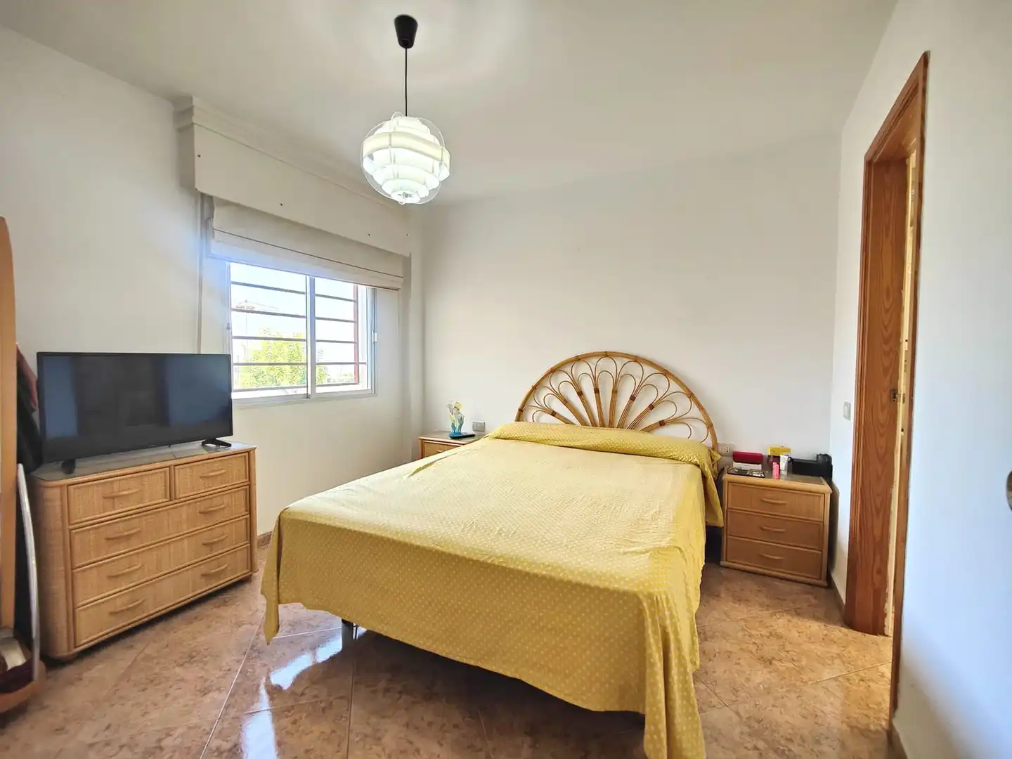 Habitación de Planta baja en venta en Arona con Jardín privado, Terraza y Amueblado
