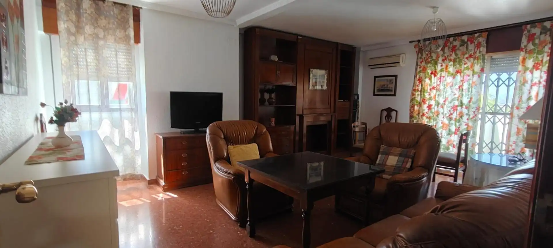 Wohnzimmer von Wohnung zur Miete in Granada