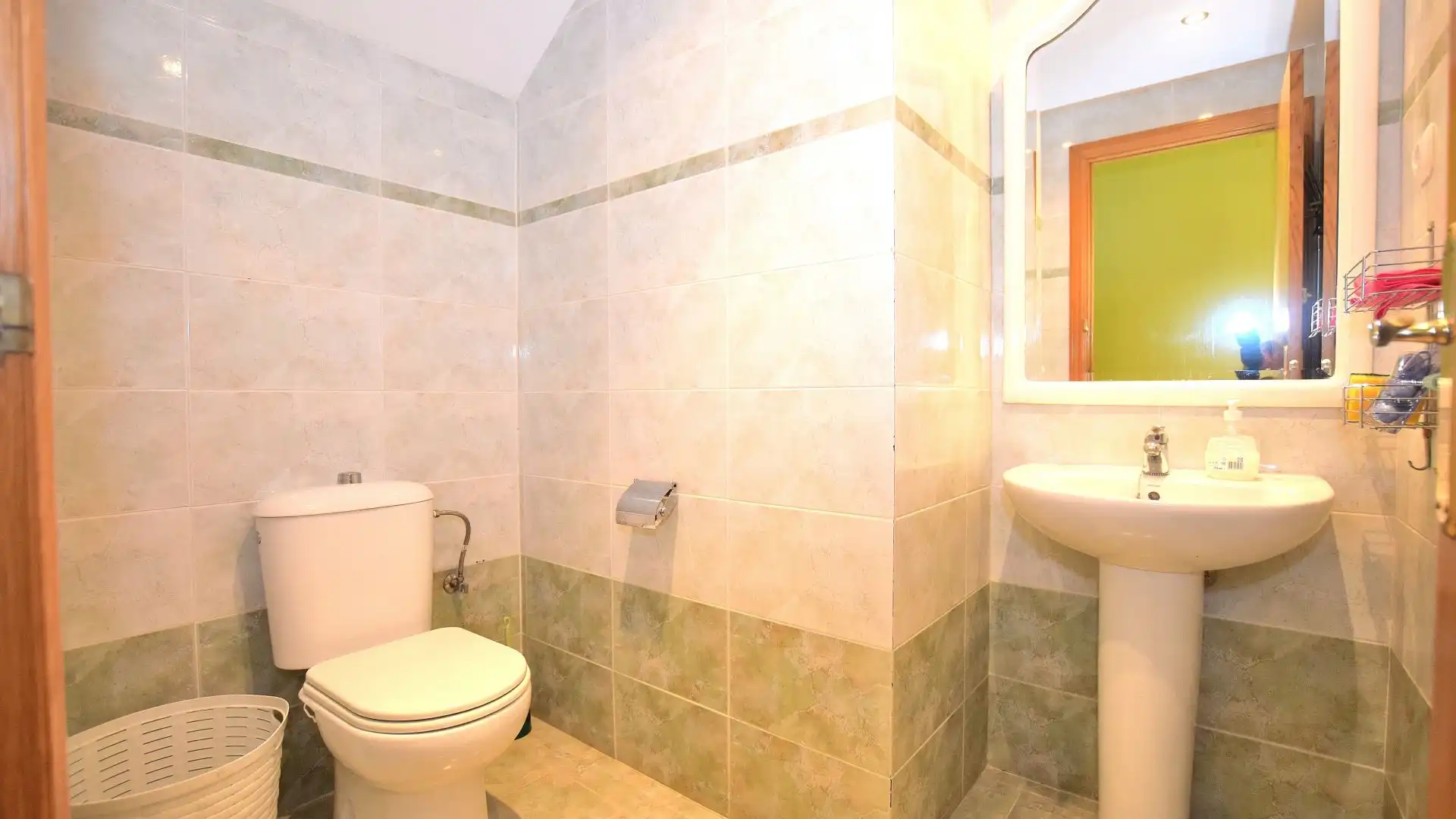 Baño de Dúplex en venta en Salou con Aire acondicionado, Calefacción y Amueblado