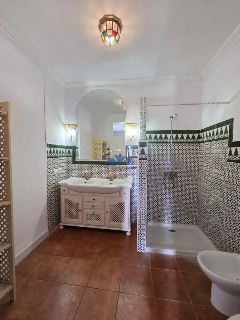 Badezimmer von Loft zur Miete in Puerto de la Cruz mit Parkett und Möbliert
