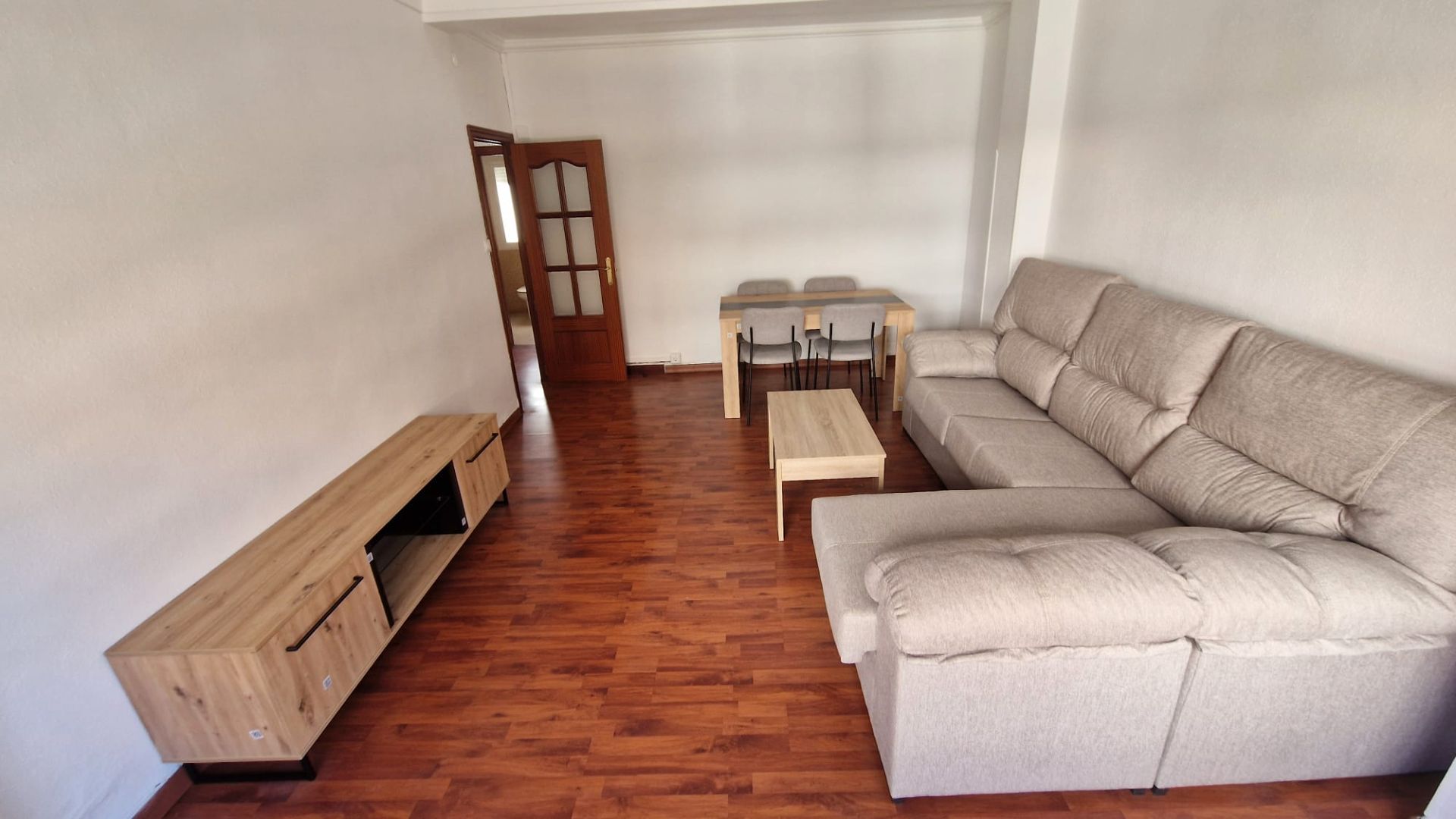 Sala d'estar de Pis de lloguer en Talavera de la Reina amb Aire condicionat, Terrassa i Moblat