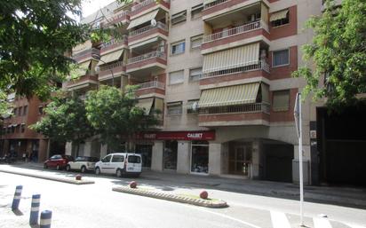 Außenansicht von Wohnung zum verkauf in Reus mit Klimaanlage, Terrasse und Balkon