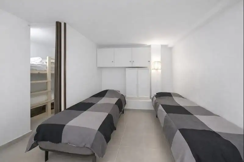 Habitación de Casa adosada en venta en Arona con Aire acondicionado, Terraza y Trastero