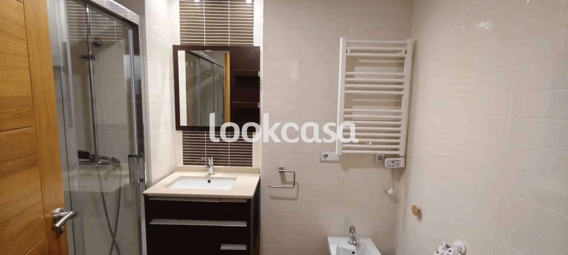 Bathroom of Flat for sale in Sanxenxo  with Heating, Parquet flooring and Terrace