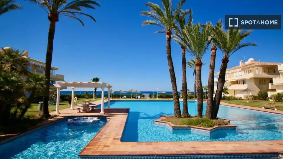 Swimming pool of Apartments for share in Dénia  with Air Conditioner, Terrace and Furnished