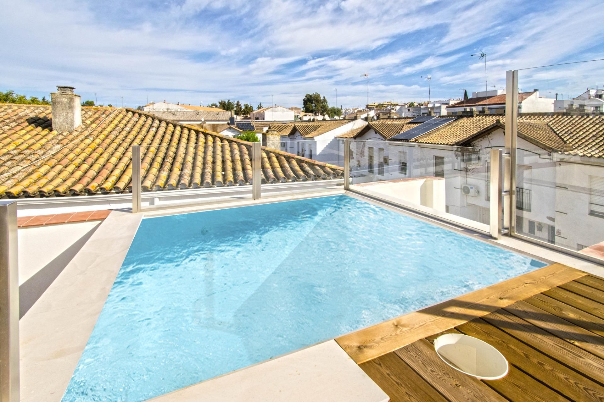 Swimming pool of Single-family semi-detached for sale in Tomares  with Air Conditioner, Terrace and Swimming Pool