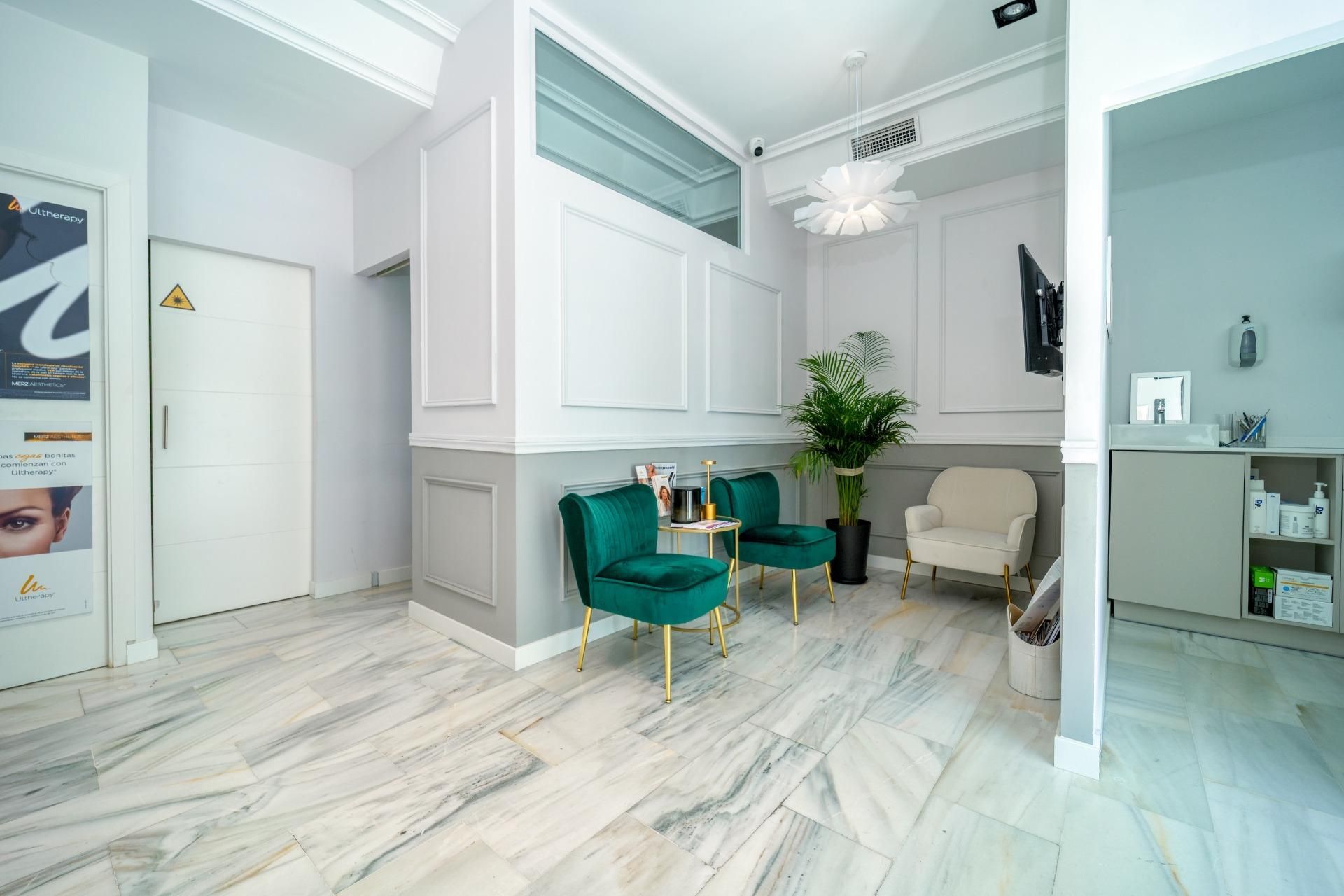 Premises to rent in Avenida ESPAÑA, Zona Monte El Pilar