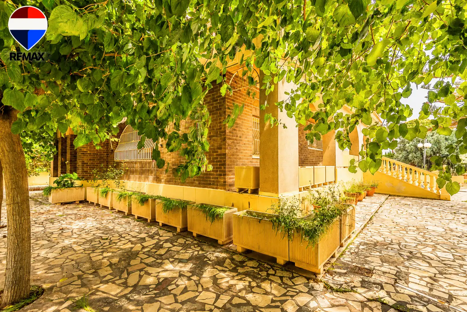 Vista exterior de Casa o xalet en venda en Sant Joan d'Alacant amb Aire condicionat, Jardí privat i Terrassa