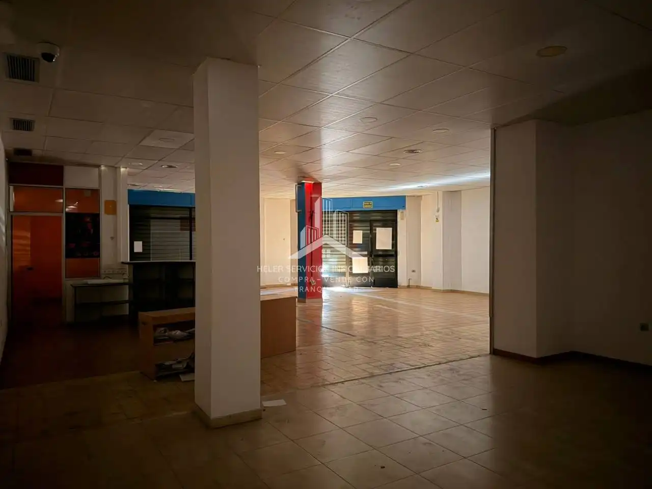 Nau industrial de lloguer a Avenida Valencia, Ensanche - Río Júcar