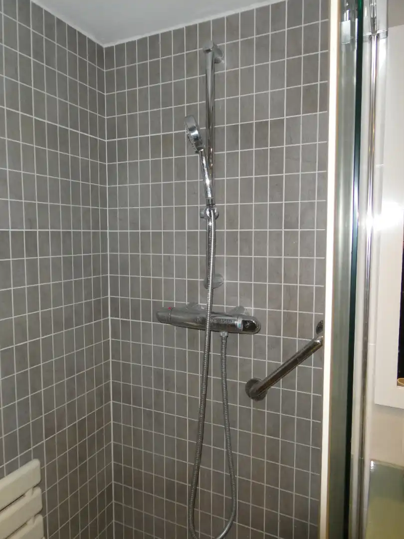 Badezimmer von Wohnungen zum Verkauf in Lloret de Mar mit Terrasse und Gemeinschaftspool