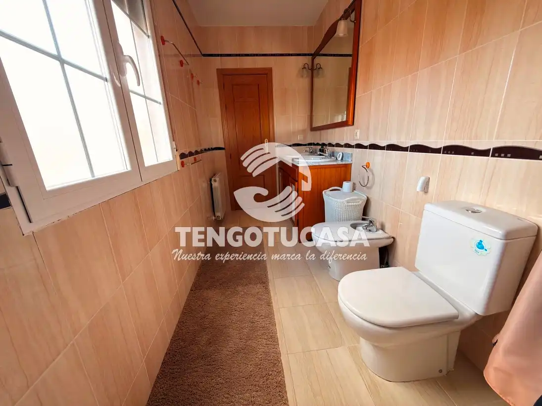Baño de Casa o chalet en venta en Bargas con Aire acondicionado, Calefacción y Jardín privado