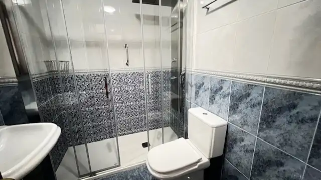 Baño de Piso en venta en A Coruña Capital  con Calefacción, Parquet y Trastero