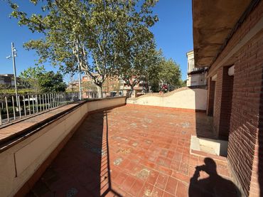 Mixt residencial en venda a Llevant
