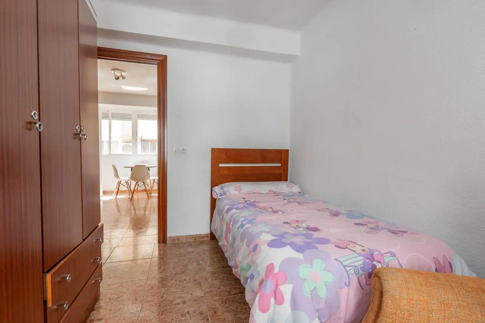 Habitación de Piso en venta en Granada con Aire acondicionado y Amueblado