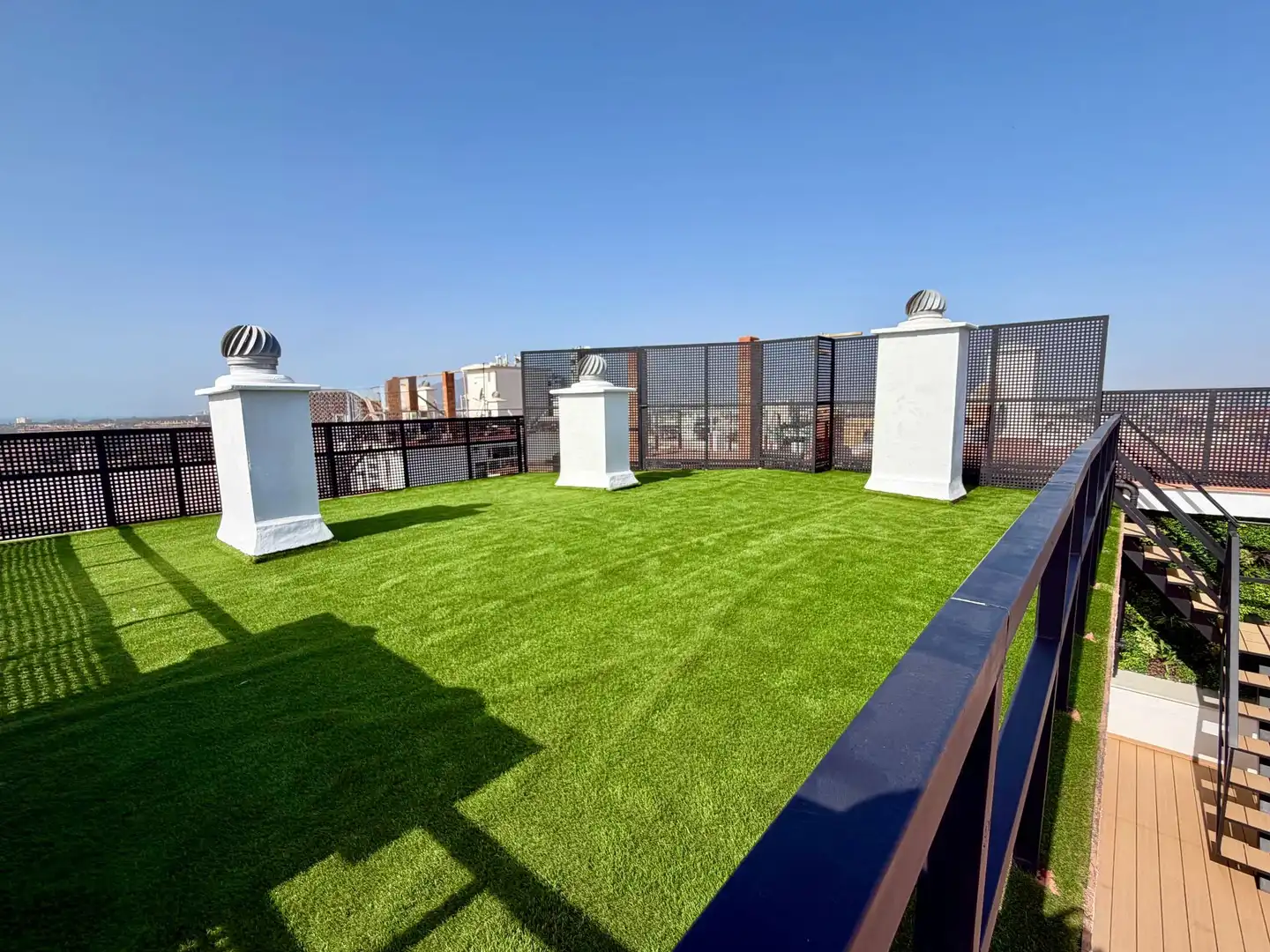 Terraza de Ático en venta en Málaga con Aire acondicionado, Calefacción y Jardín privado