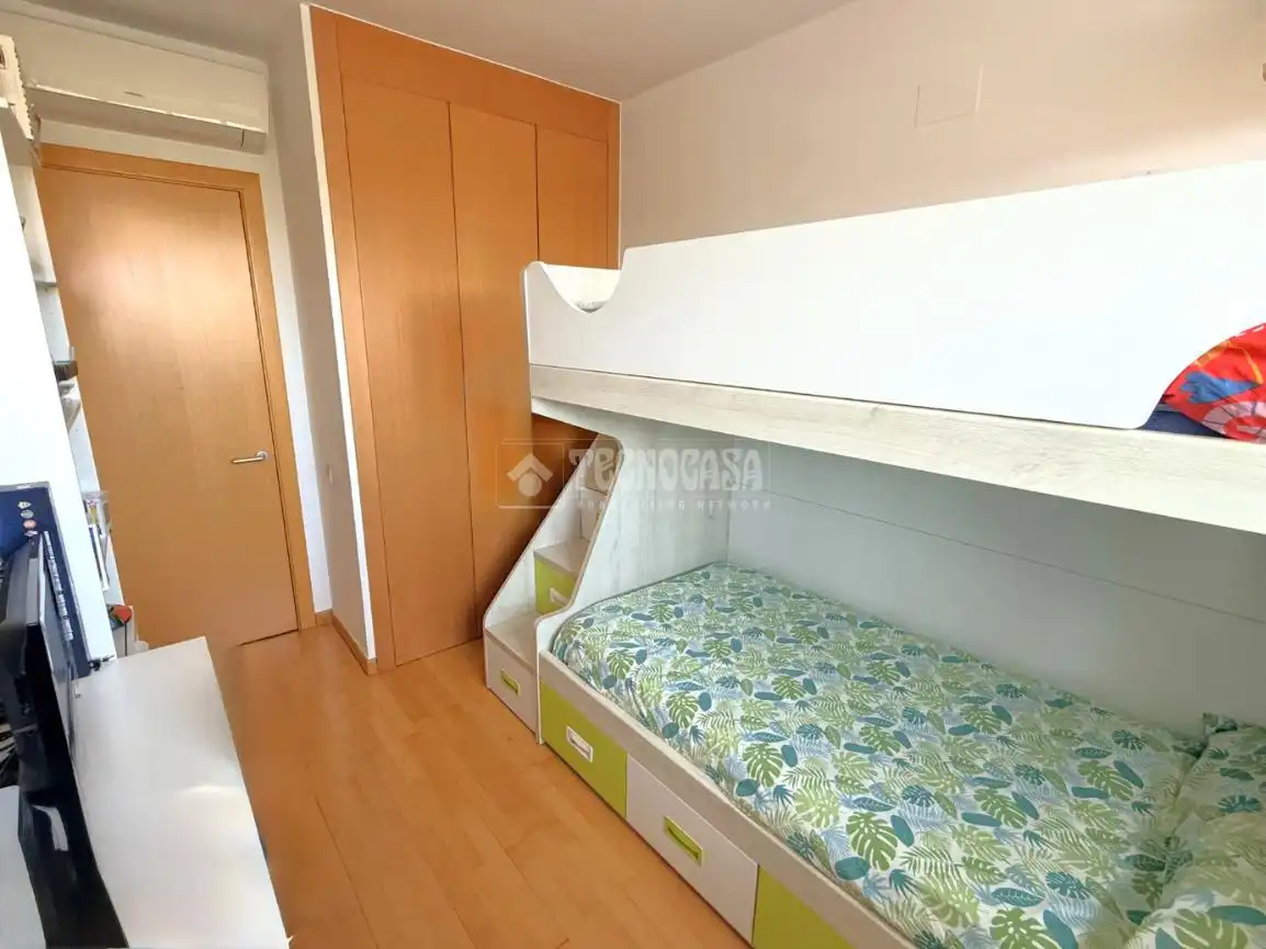 Dormitori de Pis en venda en Madrid amb Aire condicionat, Calefacció i Terrassa