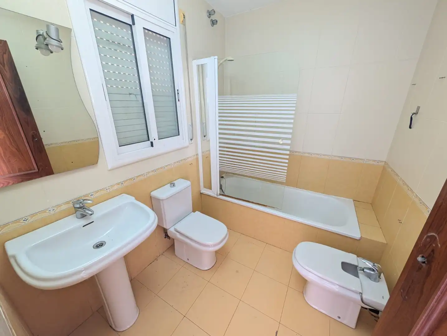 Adosado con piscina en venta en Carrer Atlàntic