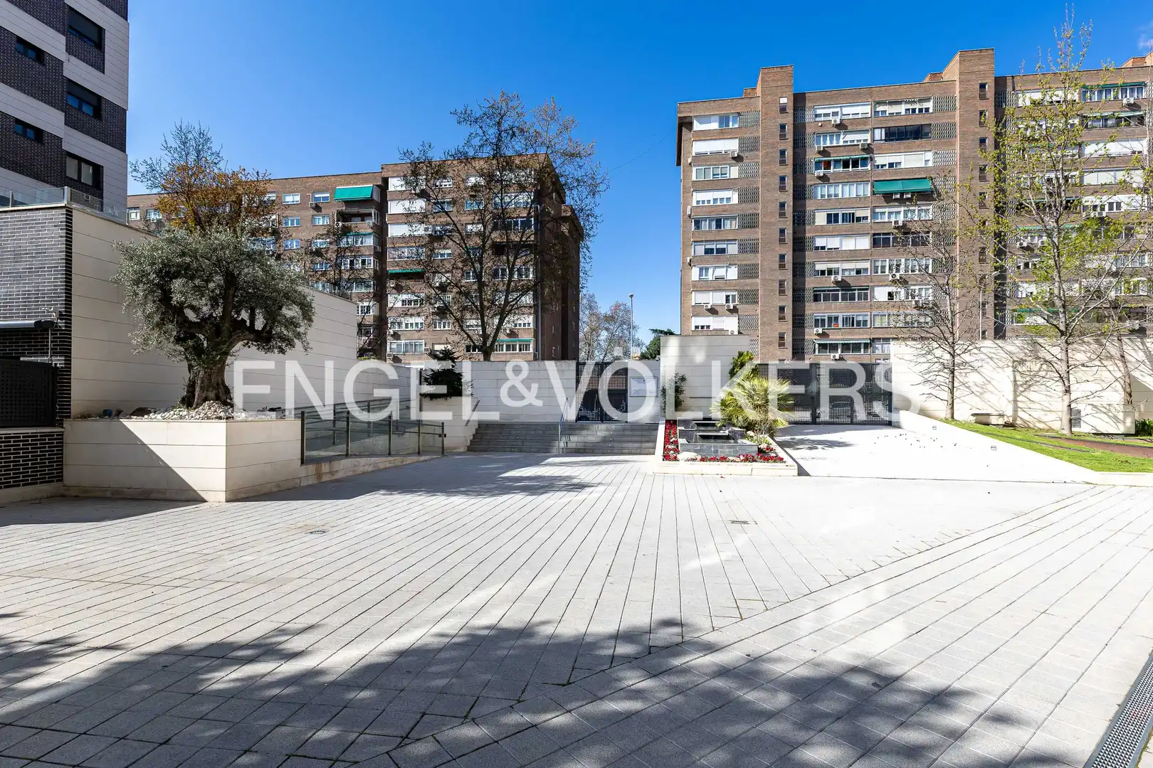 Flat for rent in Adelfas