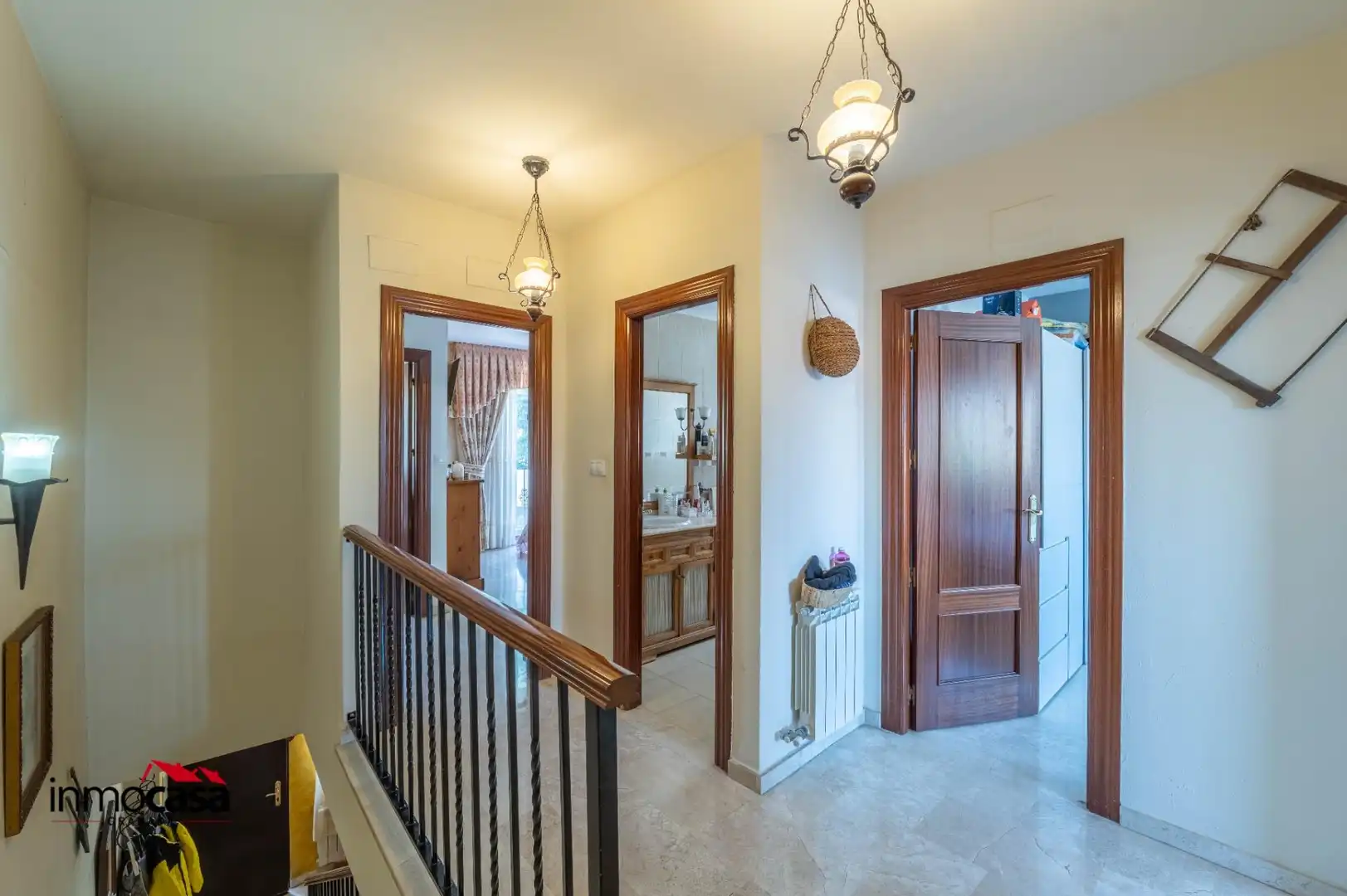 Casa adosada en venta en Jun con Aire acondicionado, Jardín privado y Piscina