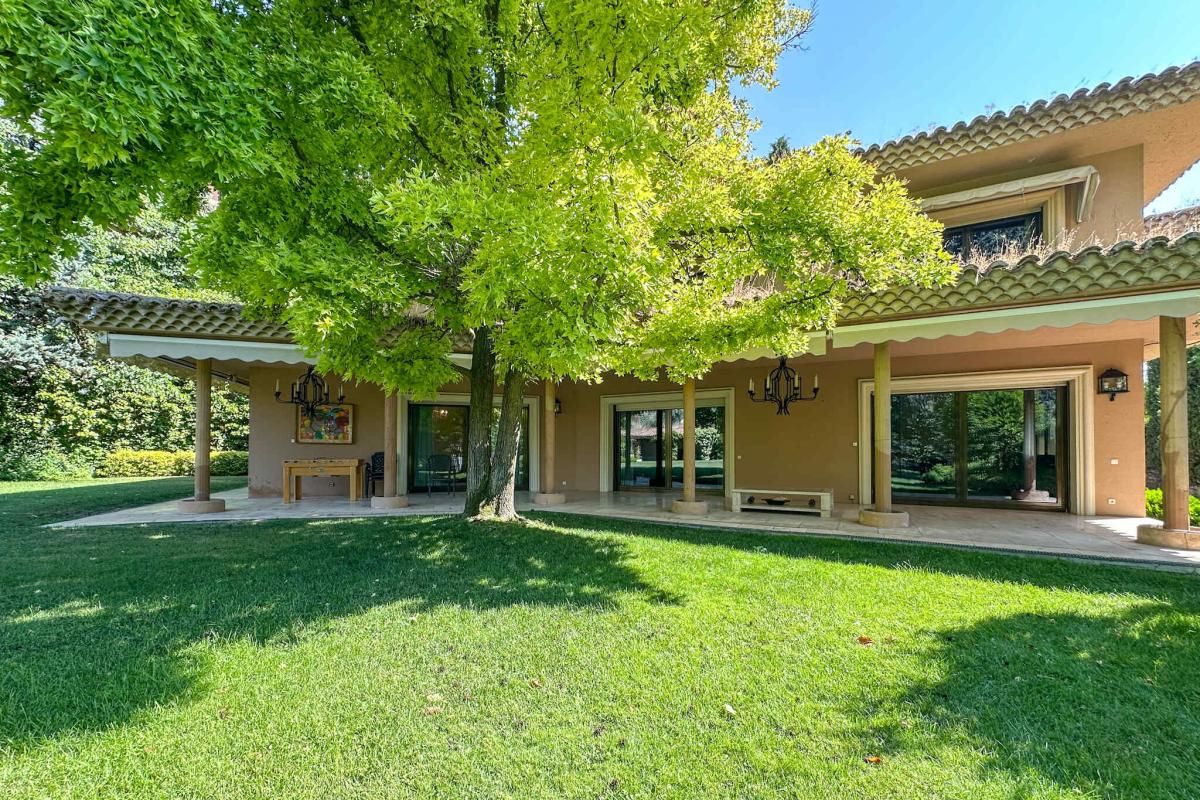 House or chalet for sale in C. de la Virgen de los Rosales, Aravaca