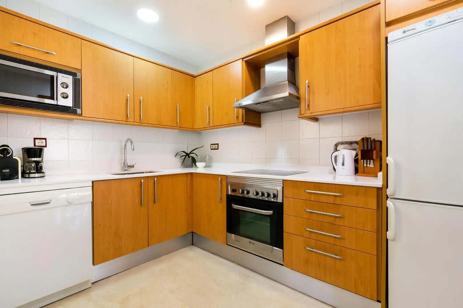 Cocina de Apartamento de alquiler en L'Alfàs del Pi con Aire acondicionado, Terraza y Amueblado