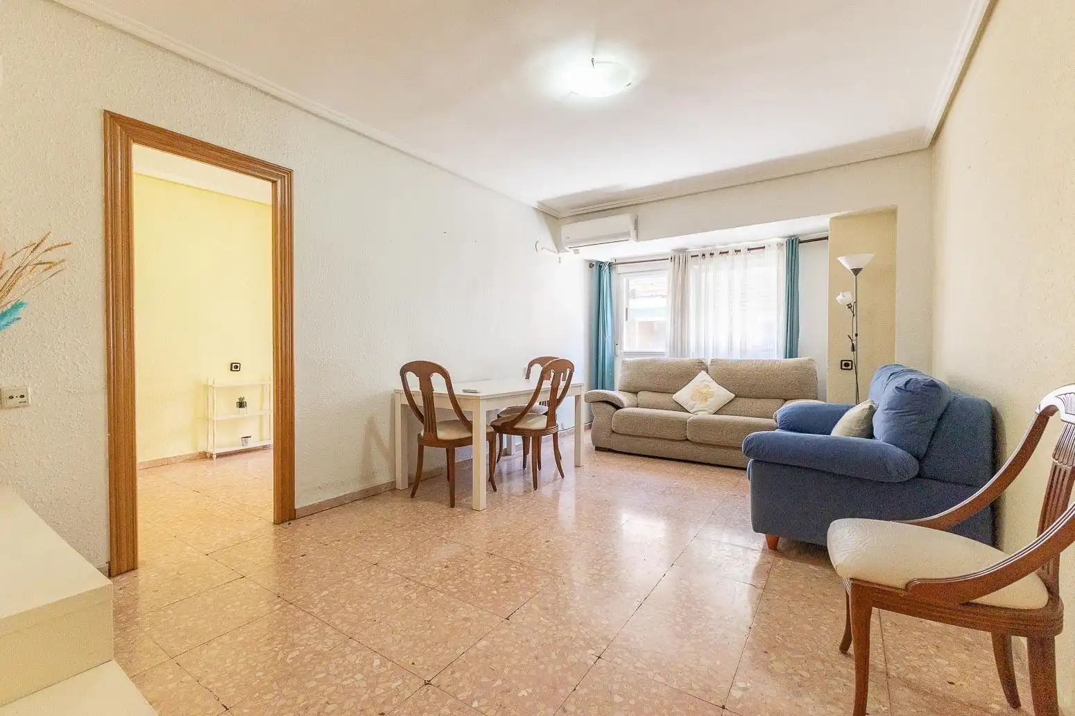 Sala de estar de Piso en venta en Valencia con Aire acondicionado, Amueblado y Balcón