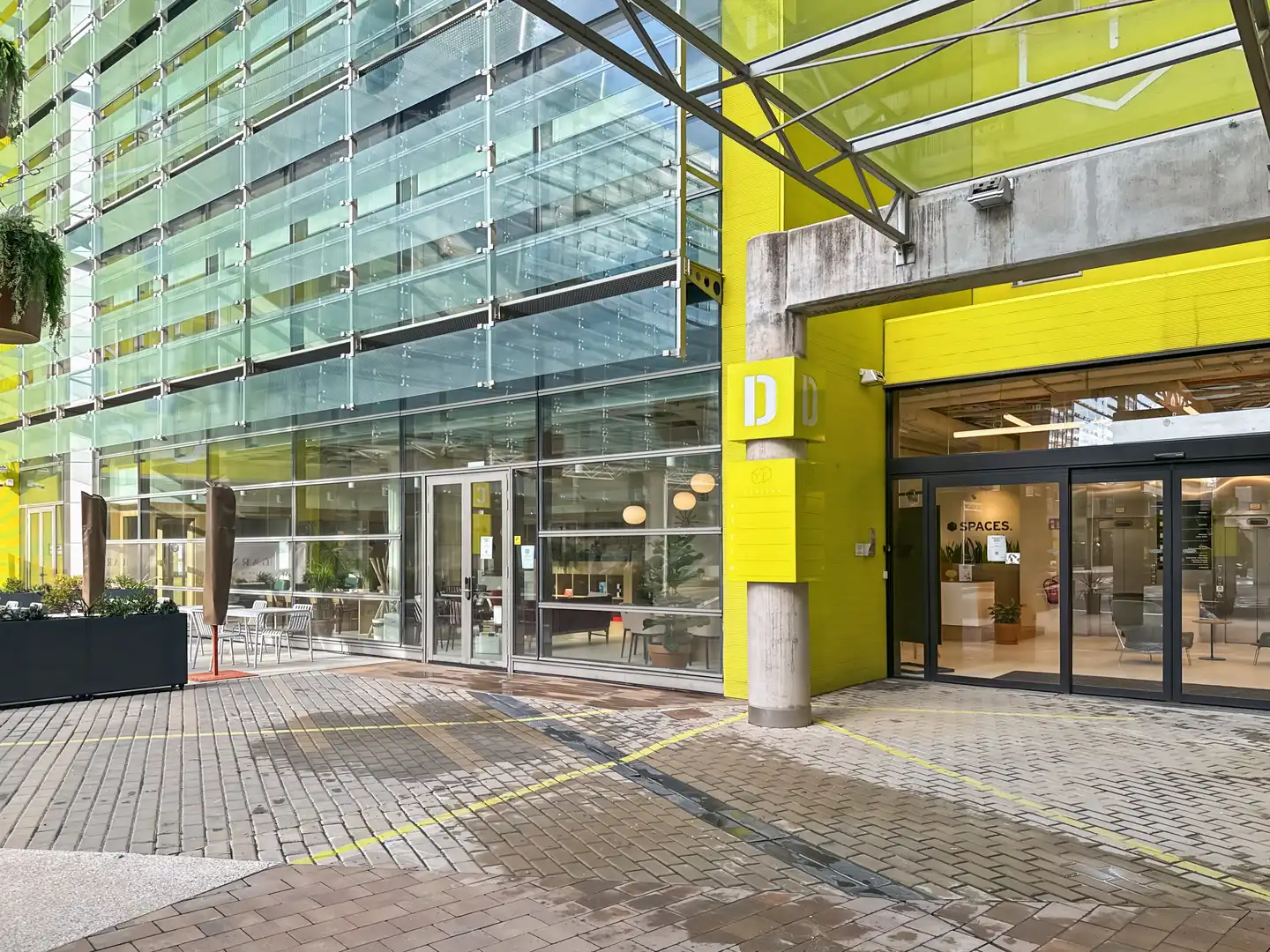 Exterior view of Office for rent in Madrid  with Air Conditioner, Heating and Furnished