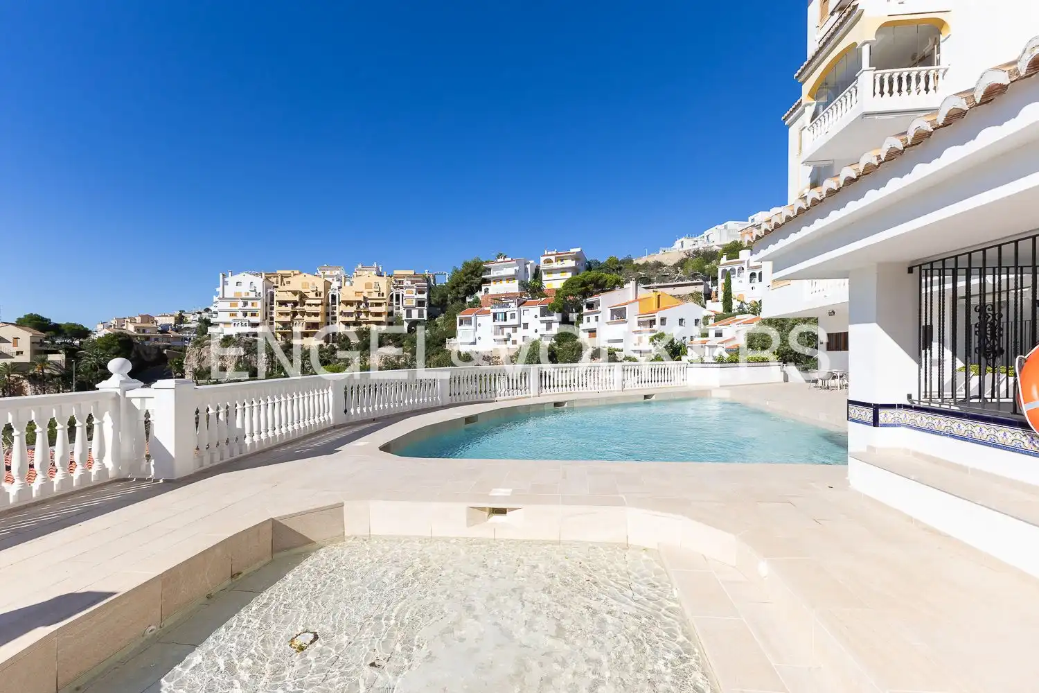 Piscina de Dúplex en venta en El Faro