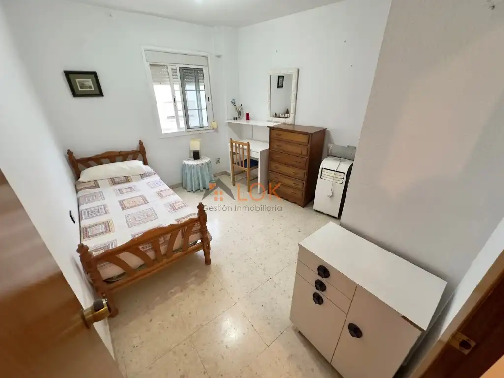 Dormitori de Pis en venda en Málaga amb Aire condicionat i Terrassa