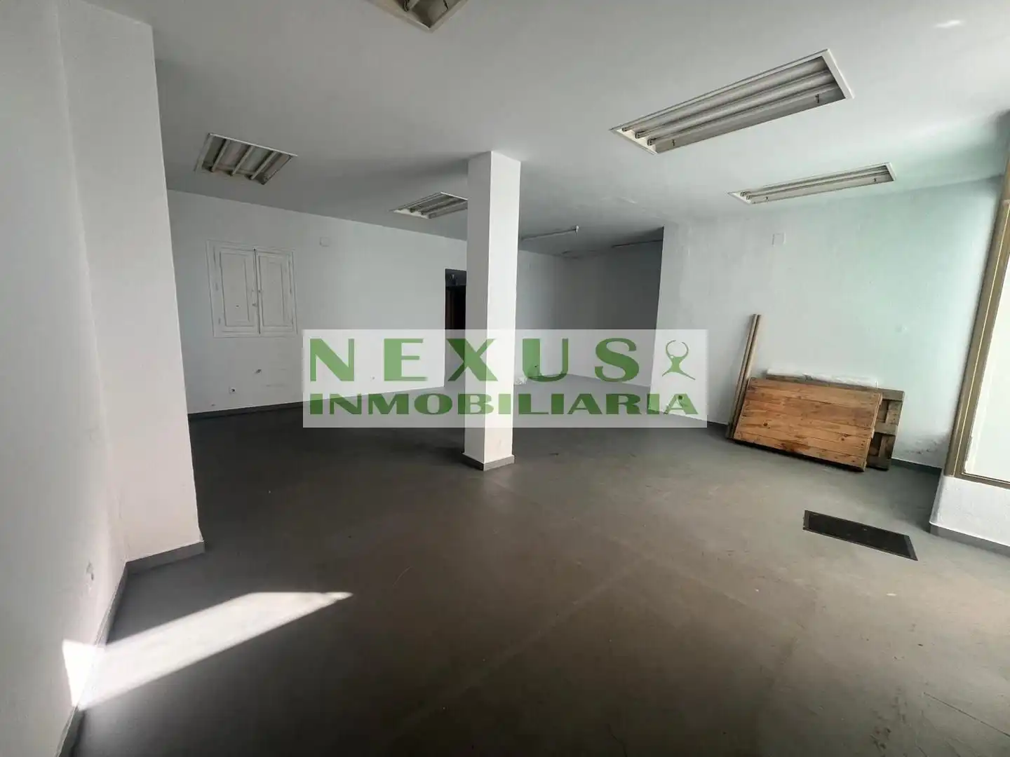 Local comercial en venda a Casco Antiguo, imagen 3