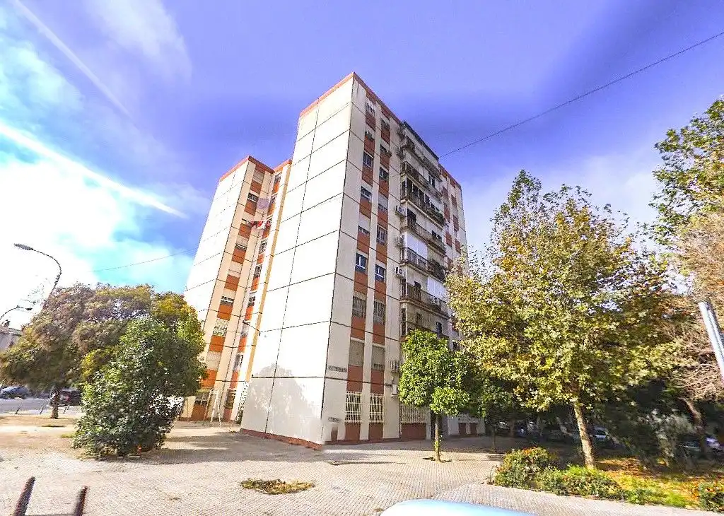 Vista exterior de Apartament en venda en Sevilla