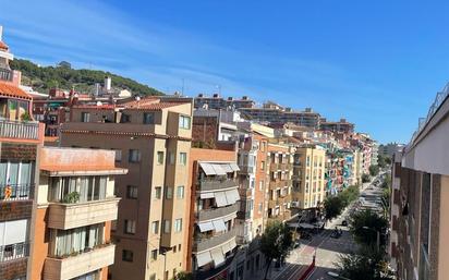 Exterior view of Attic for sale in  Barcelona Capital  with Terrace