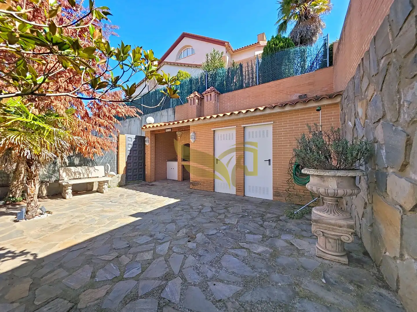 Vista exterior de Casa adosada en venta en Aranjuez con Aire acondicionado, Calefacción y Jardín privado