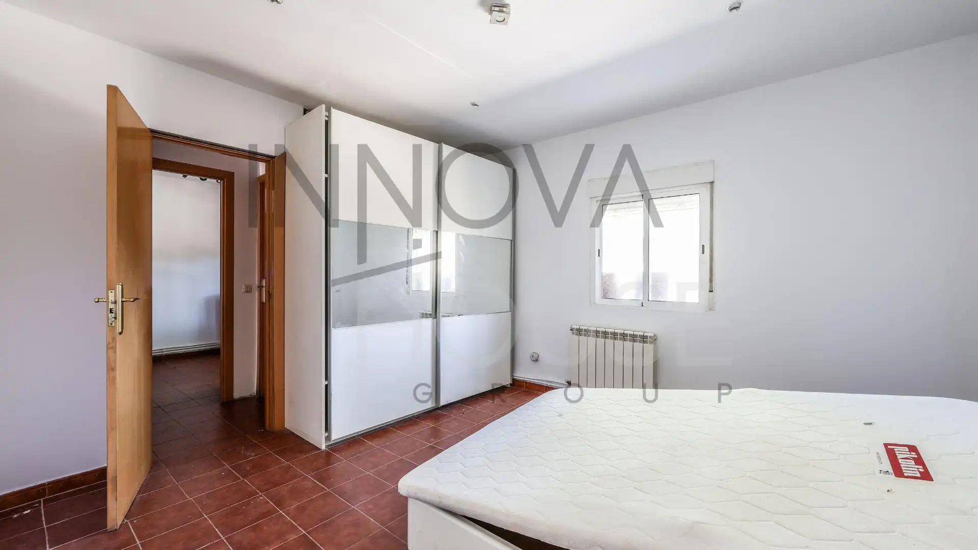 Dormitori de Casa o xalet en venda en Talamanca de Jarama amb Jardí privat, Terrassa i Piscina
