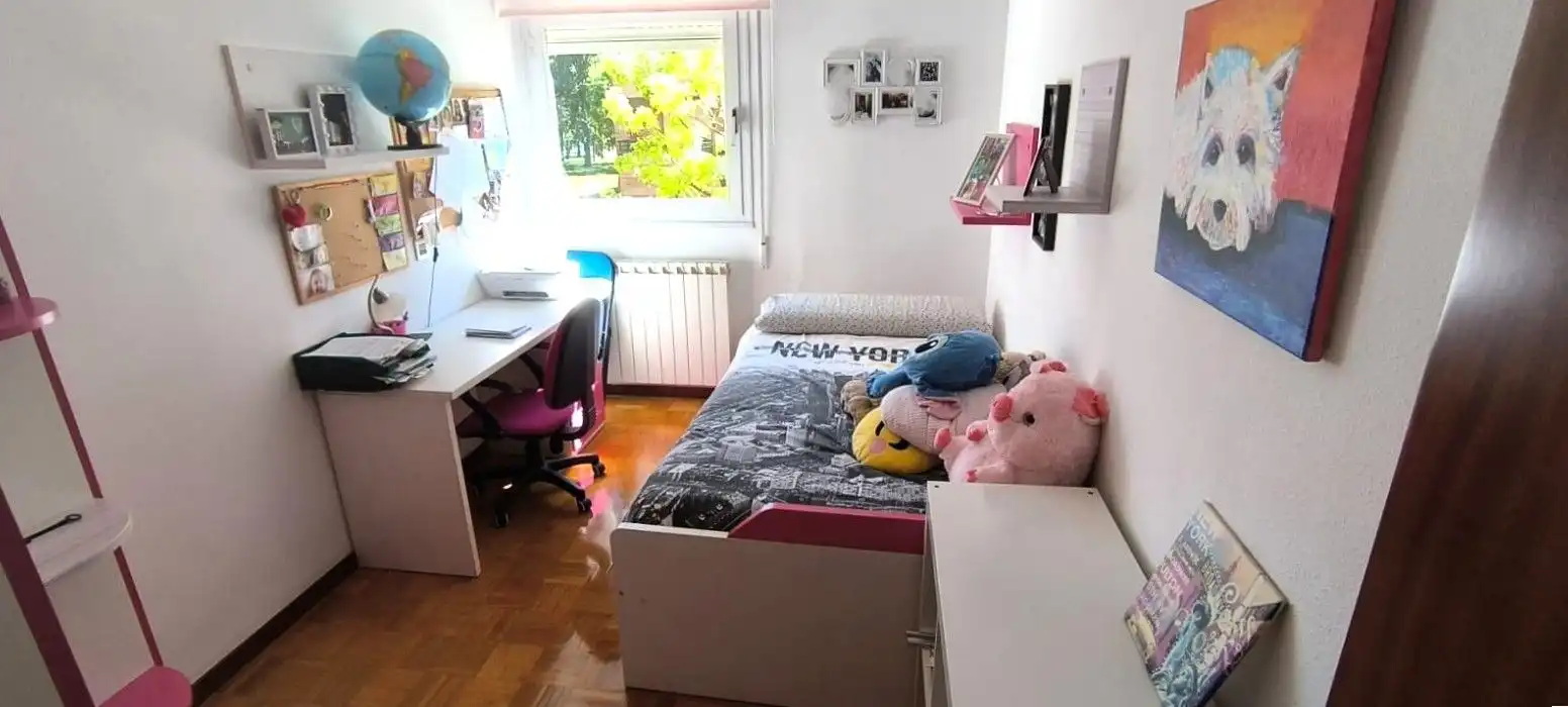 Bedroom of Flat for sale in  Logroño  with Heating and Storage room