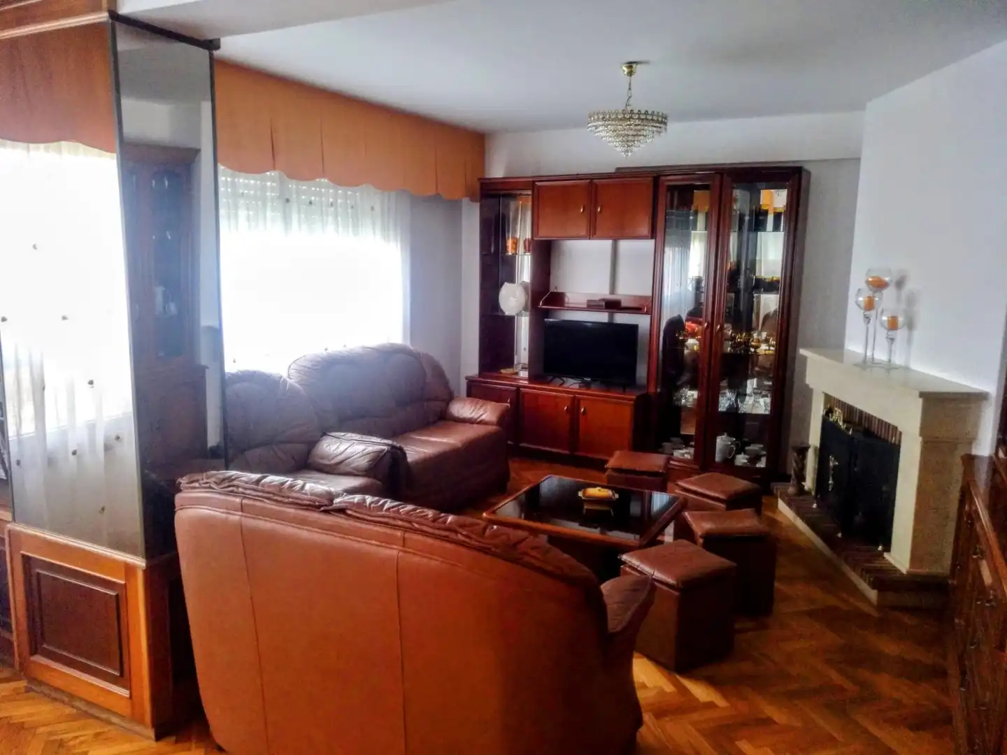 Living room of Flat for rent in A Coruña Capital   with Heating, Parquet flooring and Furnished