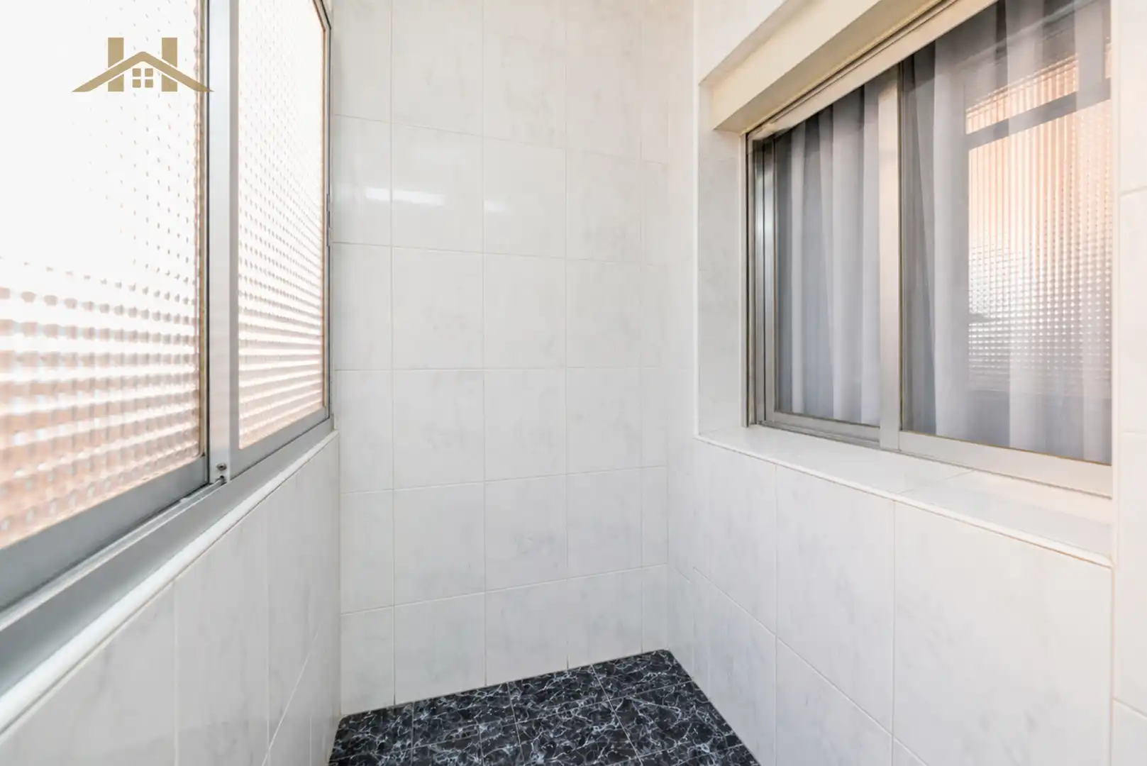 Bathroom of Flat for sale in Parla