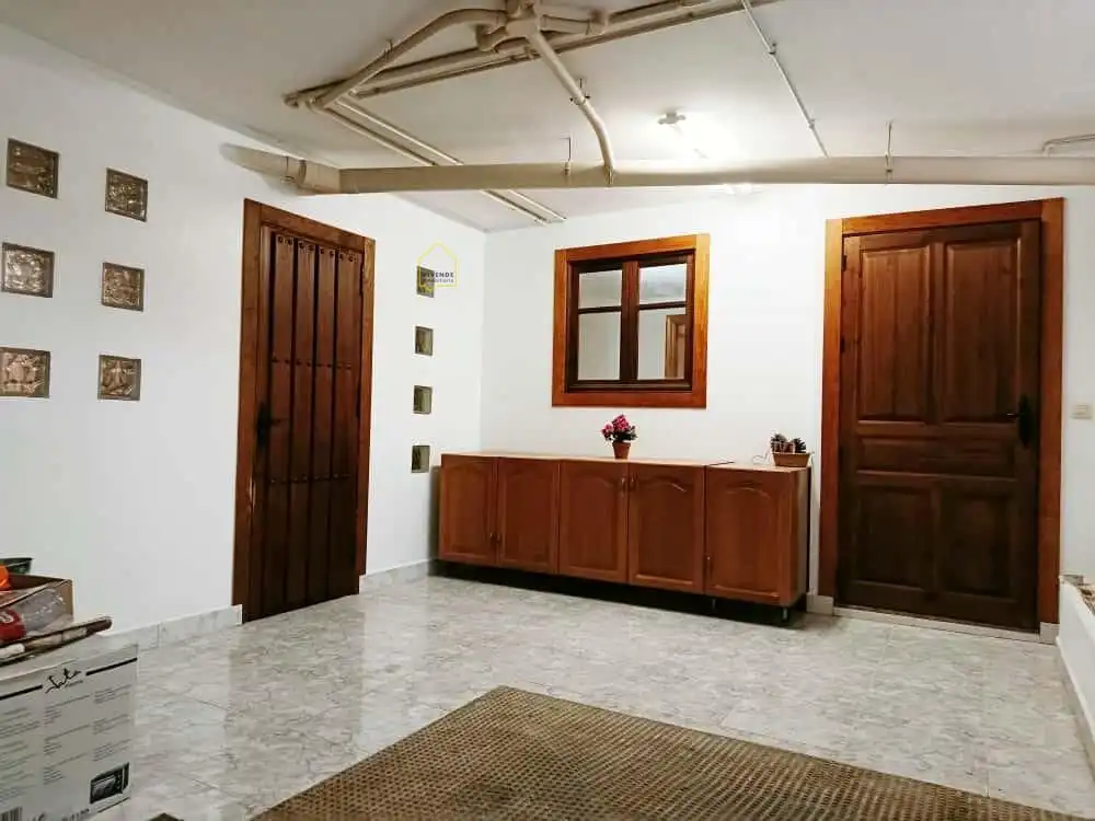 Houses for sale in Escucha